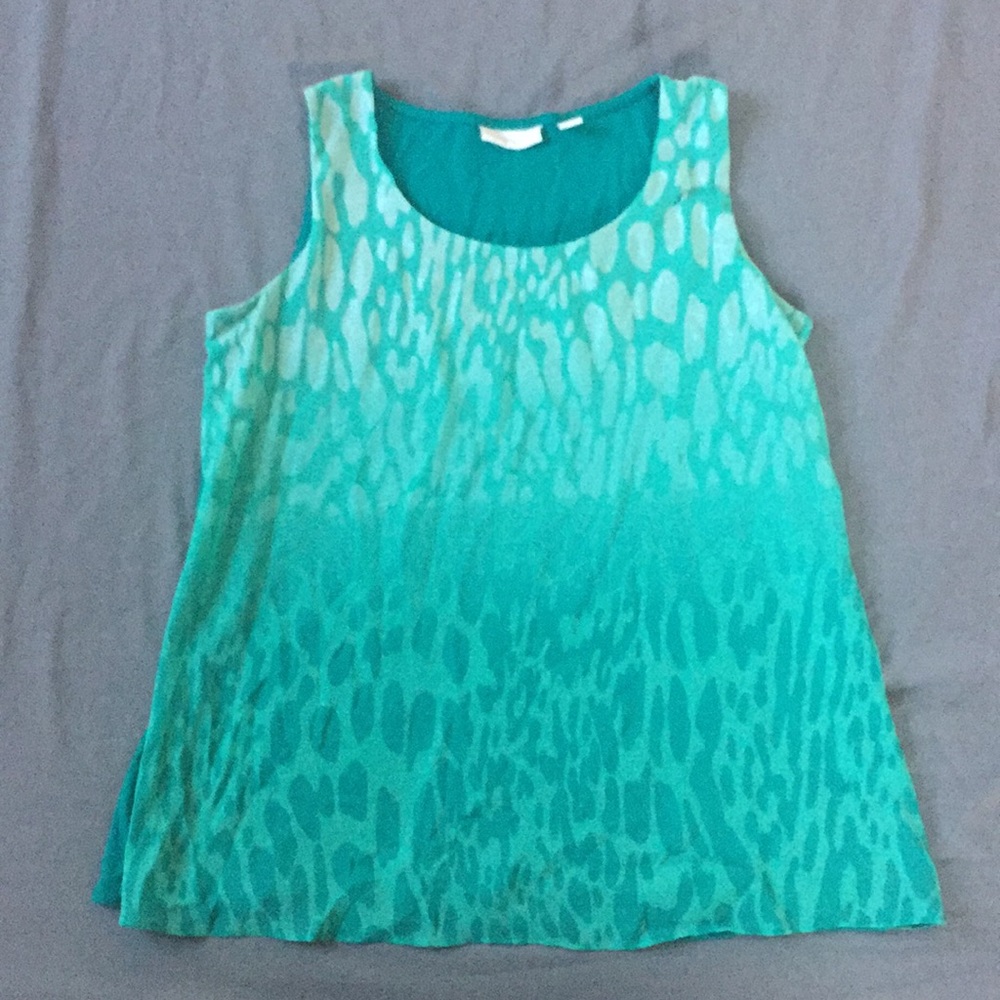 Green, patterned tank top